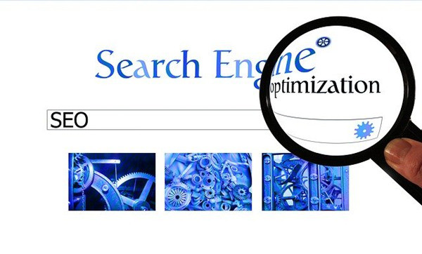 网站搜索引擎优化如何提升预估流量？